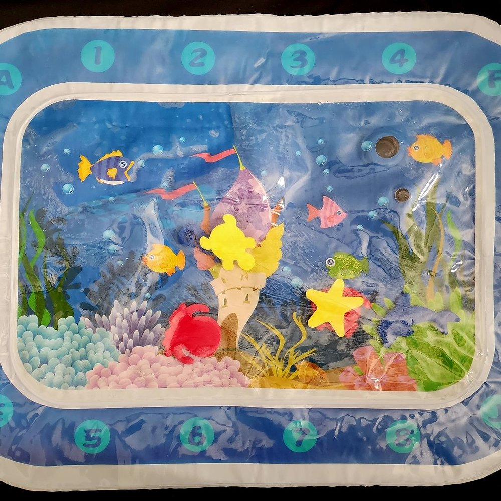 Tummy time water mat